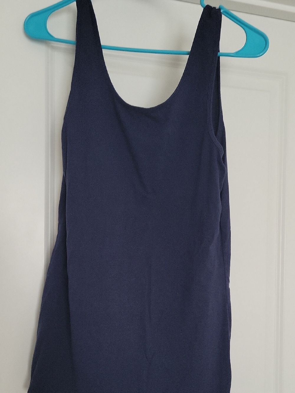 Old Navy Navy Scoop Neck Tank Top